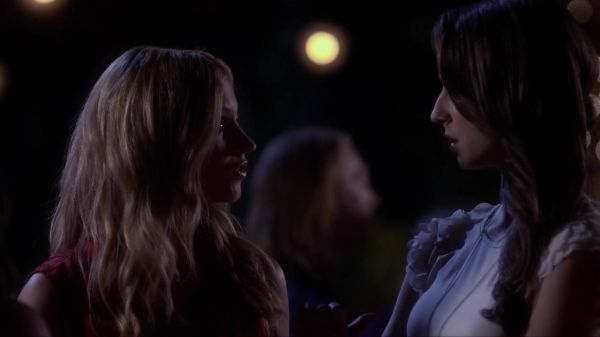 Pretty_Little_Liars_S03E09_BluRay_Rip_720p_Dual_Audio_WWW_TORRENTDOSFILMES_COM_1625.jpg