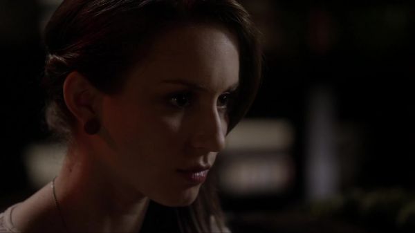 Pretty_Little_Liars_S03E09_BluRay_Rip_720p_Dual_Audio_WWW_TORRENTDOSFILMES_COM_1825.jpg