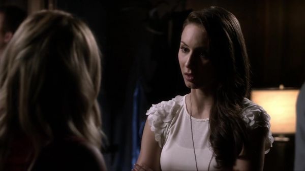 Pretty_Little_Liars_S03E09_BluRay_Rip_720p_Dual_Audio_WWW_TORRENTDOSFILMES_COM_1986.jpg