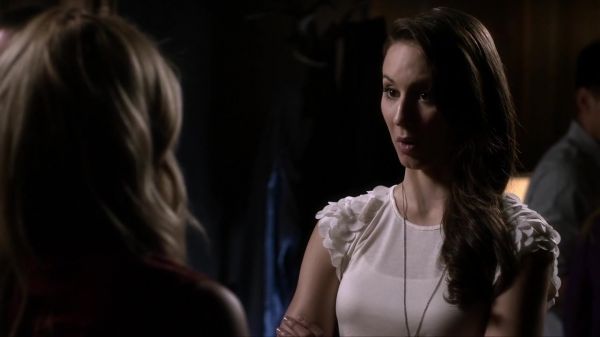 Pretty_Little_Liars_S03E09_BluRay_Rip_720p_Dual_Audio_WWW_TORRENTDOSFILMES_COM_2016.jpg
