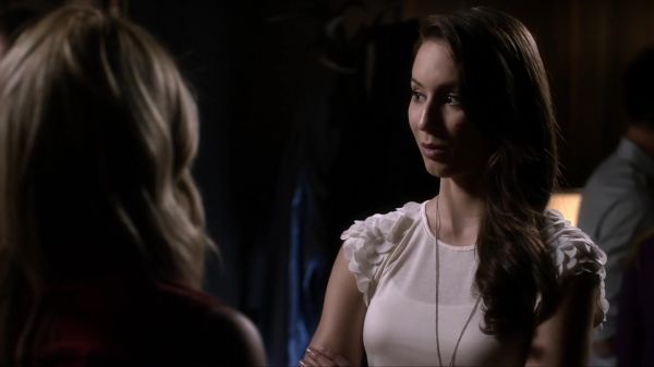 Pretty_Little_Liars_S03E09_BluRay_Rip_720p_Dual_Audio_WWW_TORRENTDOSFILMES_COM_2020.jpg