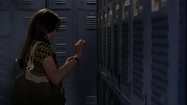 Pretty_Little_Liars_S03E10_BluRay_Rip_720p_Dual_Audio_WWW_TORRENTDOSFILMES_COM_1089.jpg