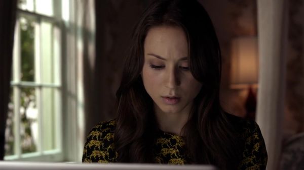 Pretty_Little_Liars_S03E10_BluRay_Rip_720p_Dual_Audio_WWW_TORRENTDOSFILMES_COM_1592.jpg