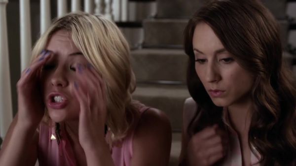 Pretty_Little_Liars_S03E11_BluRay_Rip_720p_Dual_Audio_WWW_TORRENTDOSFILMES_COM_0183.jpg