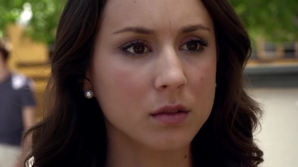 Pretty_Little_Liars_S03E11_BluRay_Rip_720p_Dual_Audio_WWW_TORRENTDOSFILMES_COM_0635.jpg