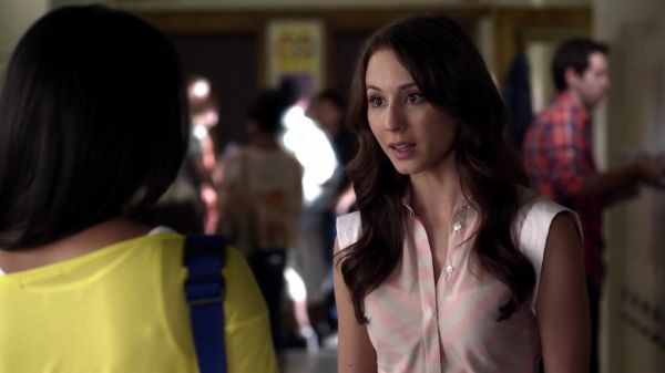 Pretty_Little_Liars_S03E11_BluRay_Rip_720p_Dual_Audio_WWW_TORRENTDOSFILMES_COM_0871.jpg