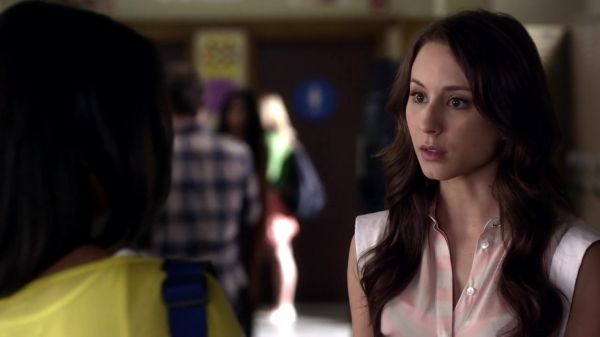 Pretty_Little_Liars_S03E11_BluRay_Rip_720p_Dual_Audio_WWW_TORRENTDOSFILMES_COM_0890.jpg