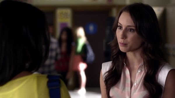 Pretty_Little_Liars_S03E11_BluRay_Rip_720p_Dual_Audio_WWW_TORRENTDOSFILMES_COM_0891.jpg