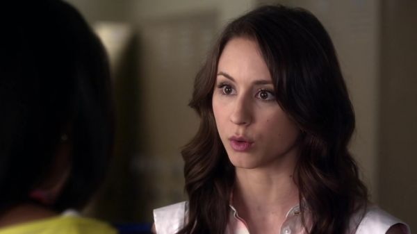 Pretty_Little_Liars_S03E11_BluRay_Rip_720p_Dual_Audio_WWW_TORRENTDOSFILMES_COM_0912.jpg