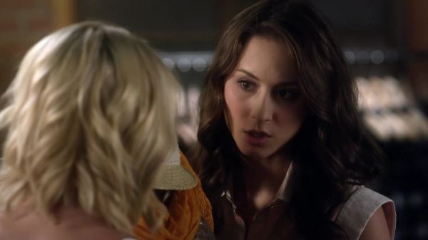 Pretty_Little_Liars_S03E11_BluRay_Rip_720p_Dual_Audio_WWW_TORRENTDOSFILMES_COM_1726.jpg