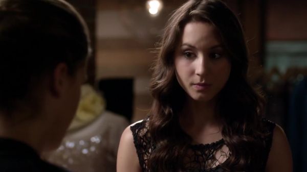 Pretty_Little_Liars_S03E11_BluRay_Rip_720p_Dual_Audio_WWW_TORRENTDOSFILMES_COM_1957.jpg