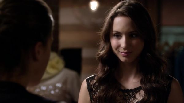 Pretty_Little_Liars_S03E11_BluRay_Rip_720p_Dual_Audio_WWW_TORRENTDOSFILMES_COM_1965.jpg