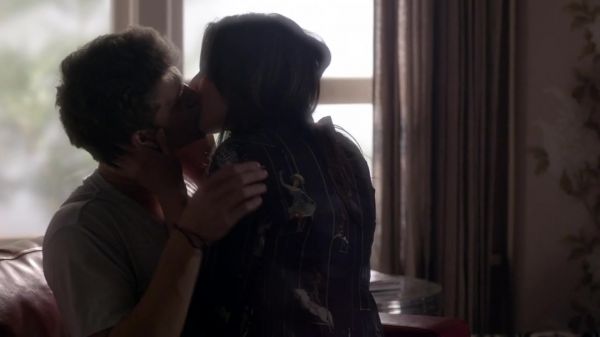 Pretty_Little_Liars_S03E12_BluRay_Rip_720p_Dual_Audio_WWW_TORRENTDOSFILMES_COM_1278.jpg