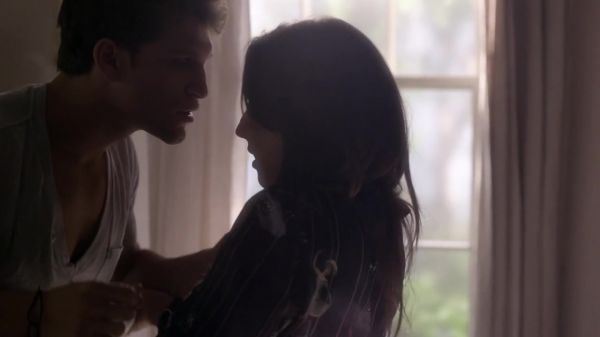 Pretty_Little_Liars_S03E12_BluRay_Rip_720p_Dual_Audio_WWW_TORRENTDOSFILMES_COM_1298.jpg