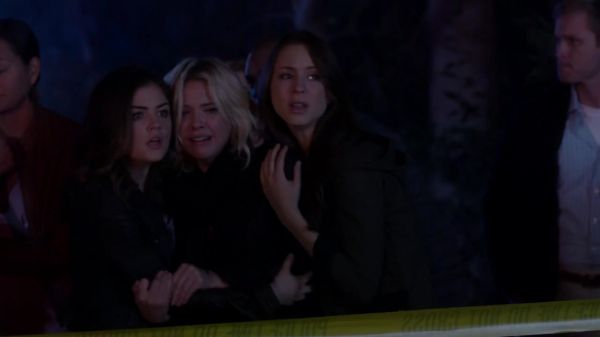 Pretty_Little_Liars_S03E12_BluRay_Rip_720p_Dual_Audio_WWW_TORRENTDOSFILMES_COM_2395.jpg