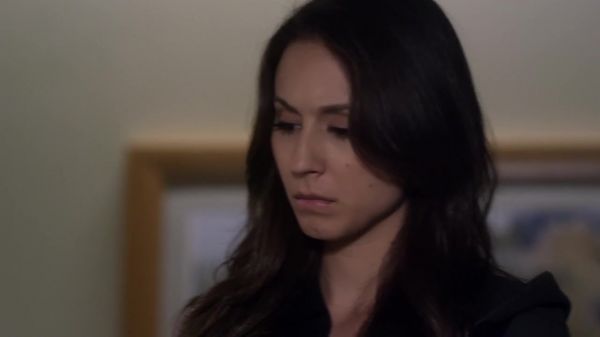 Pretty_Little_Liars_S03E12_BluRay_Rip_720p_Dual_Audio_WWW_TORRENTDOSFILMES_COM_2425.jpg