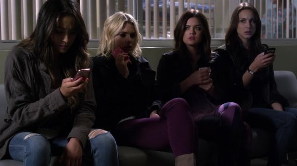 Pretty_Little_Liars_S03E12_BluRay_Rip_720p_Dual_Audio_WWW_TORRENTDOSFILMES_COM_2474.jpg