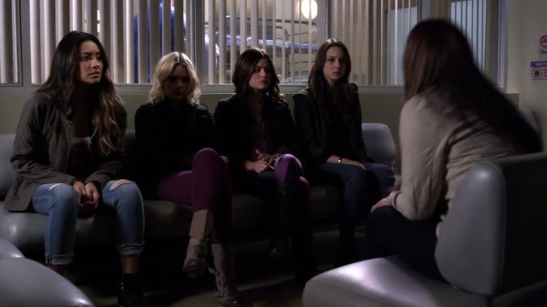 Pretty_Little_Liars_S03E12_BluRay_Rip_720p_Dual_Audio_WWW_TORRENTDOSFILMES_COM_2479.jpg