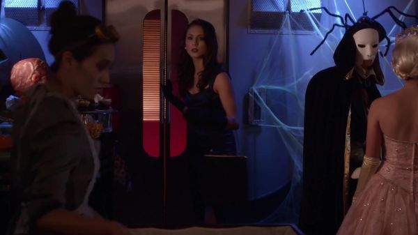 Pretty_Little_Liars_S03E13_BluRay_Rip_720p_Dual_Audio_WWW_TORRENTDOSFILMES_COM_1568.jpg