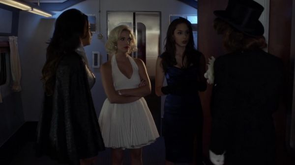 Pretty_Little_Liars_S03E13_BluRay_Rip_720p_Dual_Audio_WWW_TORRENTDOSFILMES_COM_2090.jpg