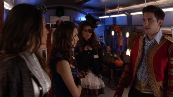 Pretty_Little_Liars_S03E13_BluRay_Rip_720p_Dual_Audio_WWW_TORRENTDOSFILMES_COM_2489.jpg