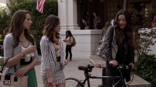 Pretty_Little_Liars_S03E14_BluRay_Rip_720p_Dual_Audio_WWW_TORRENTDOSFILMES_COM_0509.jpg