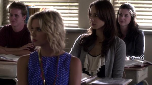 Pretty_Little_Liars_S03E14_BluRay_Rip_720p_Dual_Audio_WWW_TORRENTDOSFILMES_COM_0661.jpg