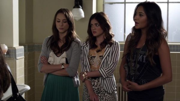 Pretty_Little_Liars_S03E14_BluRay_Rip_720p_Dual_Audio_WWW_TORRENTDOSFILMES_COM_0864.jpg