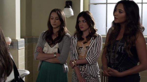 Pretty_Little_Liars_S03E14_BluRay_Rip_720p_Dual_Audio_WWW_TORRENTDOSFILMES_COM_0865.jpg