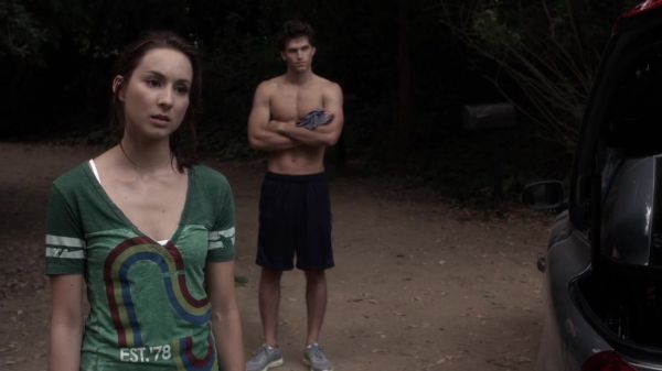 Pretty_Little_Liars_S03E14_BluRay_Rip_720p_Dual_Audio_WWW_TORRENTDOSFILMES_COM_1288.jpg