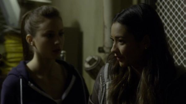 Pretty_Little_Liars_S03E14_BluRay_Rip_720p_Dual_Audio_WWW_TORRENTDOSFILMES_COM_2035.jpg