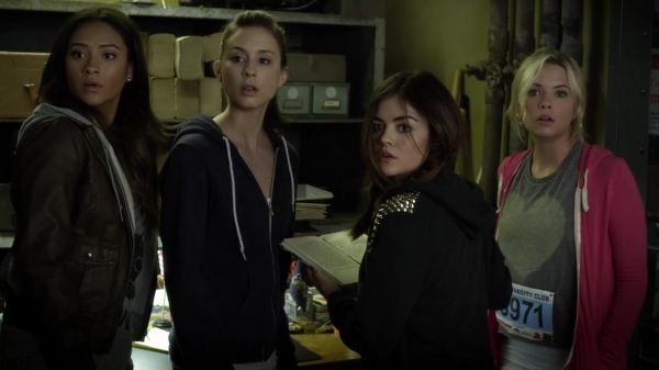 Pretty_Little_Liars_S03E14_BluRay_Rip_720p_Dual_Audio_WWW_TORRENTDOSFILMES_COM_2212.jpg