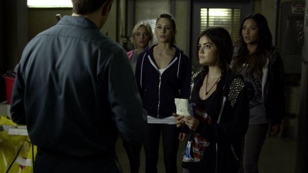 Pretty_Little_Liars_S03E14_BluRay_Rip_720p_Dual_Audio_WWW_TORRENTDOSFILMES_COM_2231.jpg