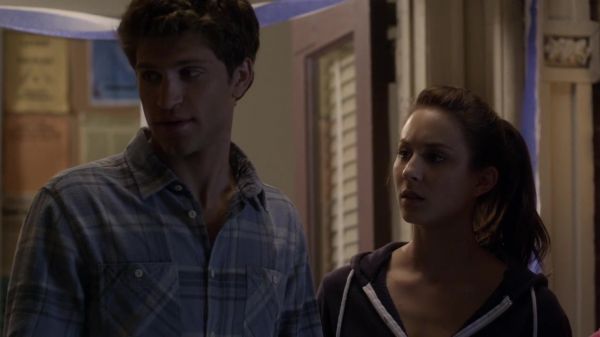Pretty_Little_Liars_S03E14_BluRay_Rip_720p_Dual_Audio_WWW_TORRENTDOSFILMES_COM_2269.jpg