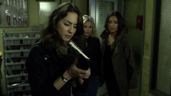 Pretty_Little_Liars_S03E15_BluRay_Rip_720p_Dual_Audio_WWW_TORRENTDOSFILMES_COM_0218.jpg