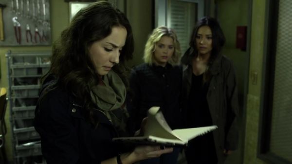 Pretty_Little_Liars_S03E15_BluRay_Rip_720p_Dual_Audio_WWW_TORRENTDOSFILMES_COM_0219.jpg