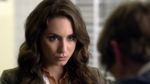 Pretty_Little_Liars_S03E15_BluRay_Rip_720p_Dual_Audio_WWW_TORRENTDOSFILMES_COM_0744.jpg