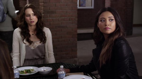 Pretty_Little_Liars_S03E15_BluRay_Rip_720p_Dual_Audio_WWW_TORRENTDOSFILMES_COM_0959.jpg