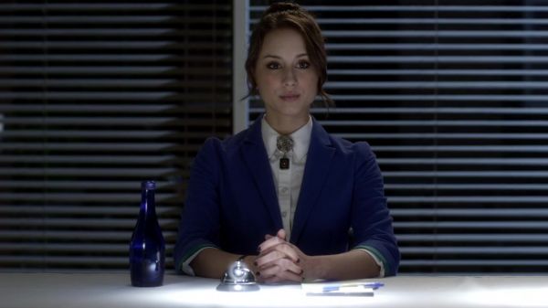 Pretty_Little_Liars_S03E15_BluRay_Rip_720p_Dual_Audio_WWW_TORRENTDOSFILMES_COM_1665.jpg