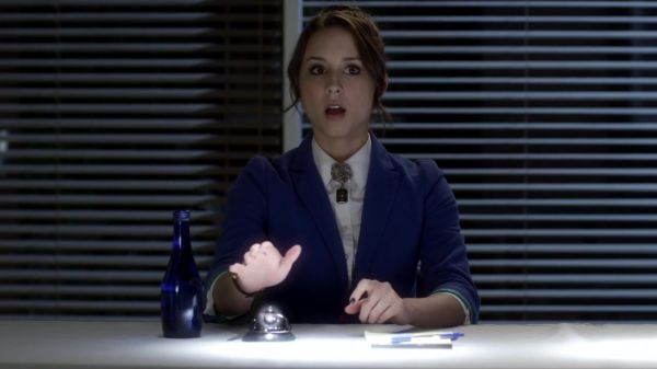 Pretty_Little_Liars_S03E15_BluRay_Rip_720p_Dual_Audio_WWW_TORRENTDOSFILMES_COM_1871.jpg