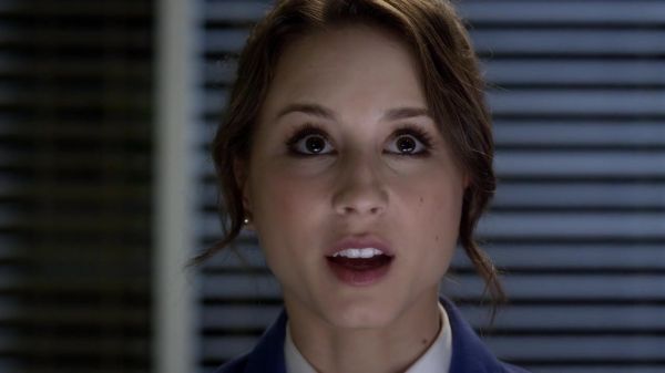 Pretty_Little_Liars_S03E15_BluRay_Rip_720p_Dual_Audio_WWW_TORRENTDOSFILMES_COM_2072.jpg