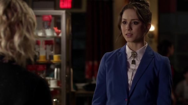 Pretty_Little_Liars_S03E15_BluRay_Rip_720p_Dual_Audio_WWW_TORRENTDOSFILMES_COM_2205.jpg