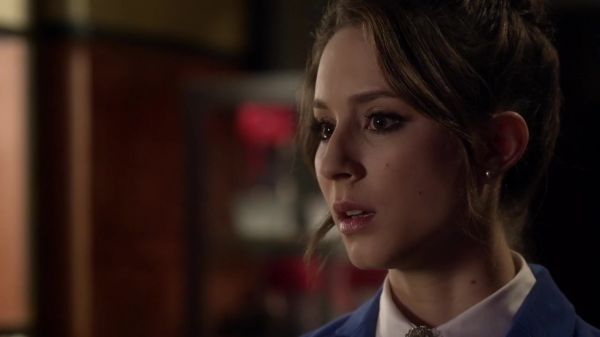 Pretty_Little_Liars_S03E15_BluRay_Rip_720p_Dual_Audio_WWW_TORRENTDOSFILMES_COM_2213.jpg