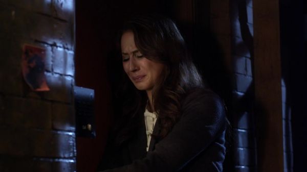 Pretty_Little_Liars_S03E16_BluRay_Rip_720p_Dual_Audio_WWW_TORRENTDOSFILMES_COM_2531.jpg