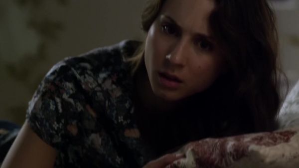 Pretty_Little_Liars_S03E17_BluRay_Rip_720p_Dual_Audio_WWW_TORRENTDOSFILMES_COM_0105.jpg