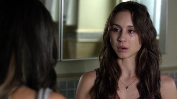 Pretty_Little_Liars_S03E17_BluRay_Rip_720p_Dual_Audio_WWW_TORRENTDOSFILMES_COM_0967.jpg