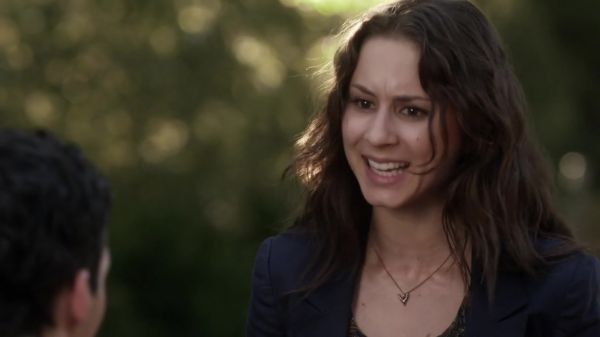 Pretty_Little_Liars_S03E17_BluRay_Rip_720p_Dual_Audio_WWW_TORRENTDOSFILMES_COM_1092.jpg