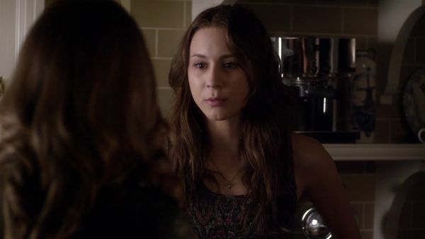 Pretty_Little_Liars_S03E17_BluRay_Rip_720p_Dual_Audio_WWW_TORRENTDOSFILMES_COM_1554.jpg