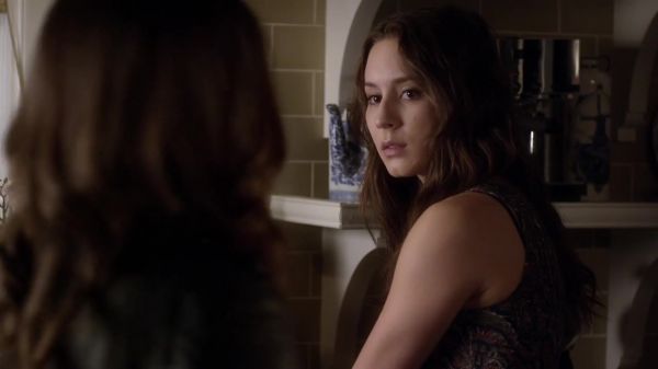 Pretty_Little_Liars_S03E17_BluRay_Rip_720p_Dual_Audio_WWW_TORRENTDOSFILMES_COM_1570.jpg