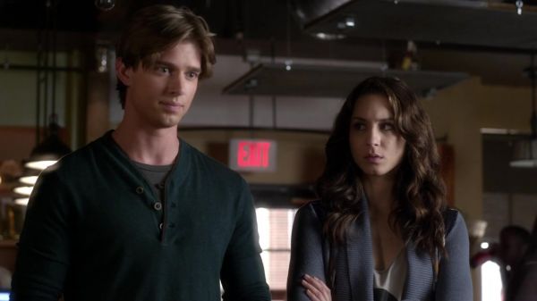 Pretty_Little_Liars_S03E18_BluRay_Rip_720p_Dual_Audio_WWW_TORRENTDOSFILMES_COM_0133.jpg